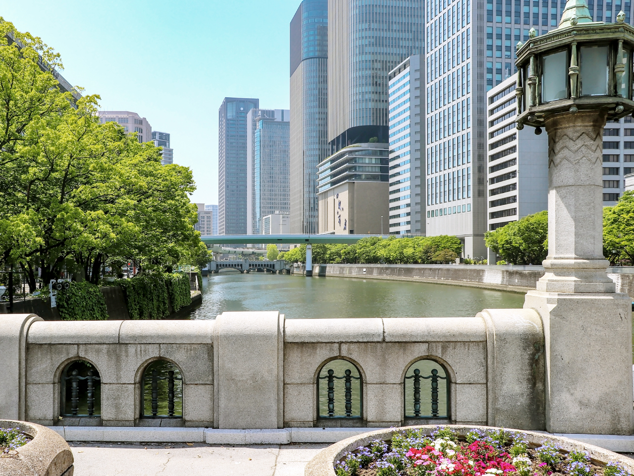 Nakanoshima Eye Center